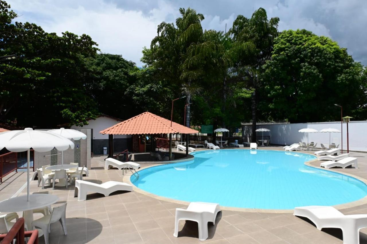 Hotel Sesi Aruanã Exterior foto